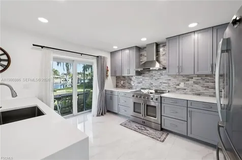 1819 SE 43 Street Cape Coral FL 33904