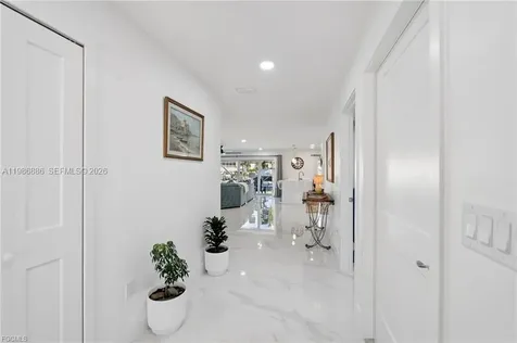 1819 SE 43 Street Cape Coral FL 33904