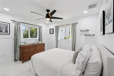 1819 SE 43 Street Cape Coral FL 33904