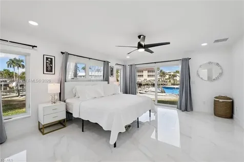 1819 SE 43 Street Cape Coral FL 33904