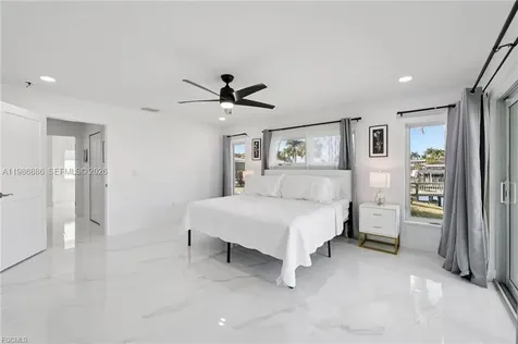 1819 SE 43 Street Cape Coral FL 33904