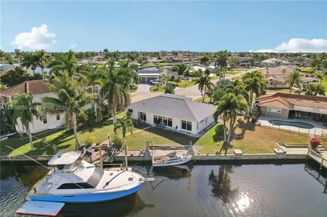 1819 SE 43 Street Cape Coral FL 33904