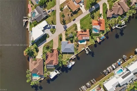 1819 SE 43 Street Cape Coral FL 33904