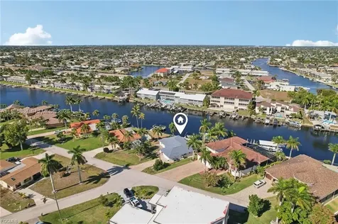 1819 SE 43 Street Cape Coral FL 33904