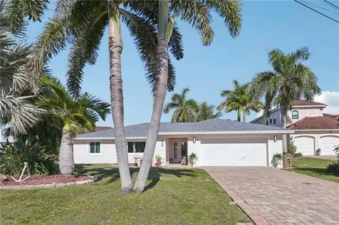 1819 SE 43 Street Cape Coral FL 33904