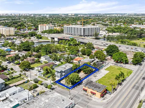 1976 NW 25th Avenue Miami FL 33125