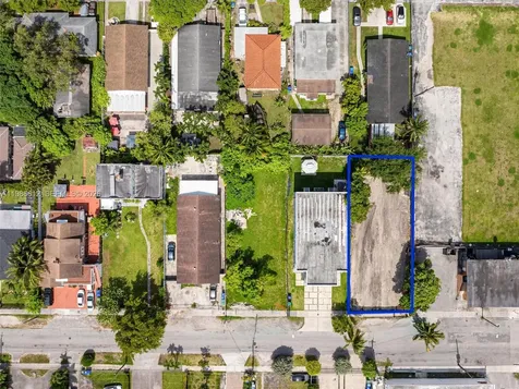 1976 NW 25th Avenue Miami FL 33125
