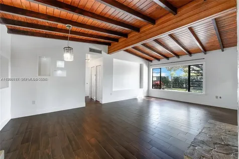 9005 SW 56th Street Miami FL 33165