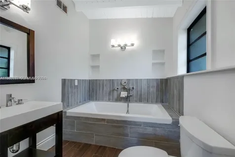 9005 SW 56th Street Miami FL 33165