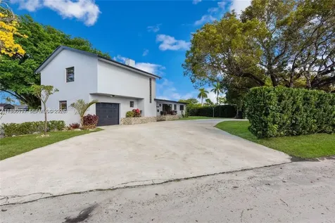 9005 SW 56th Street Miami FL 33165