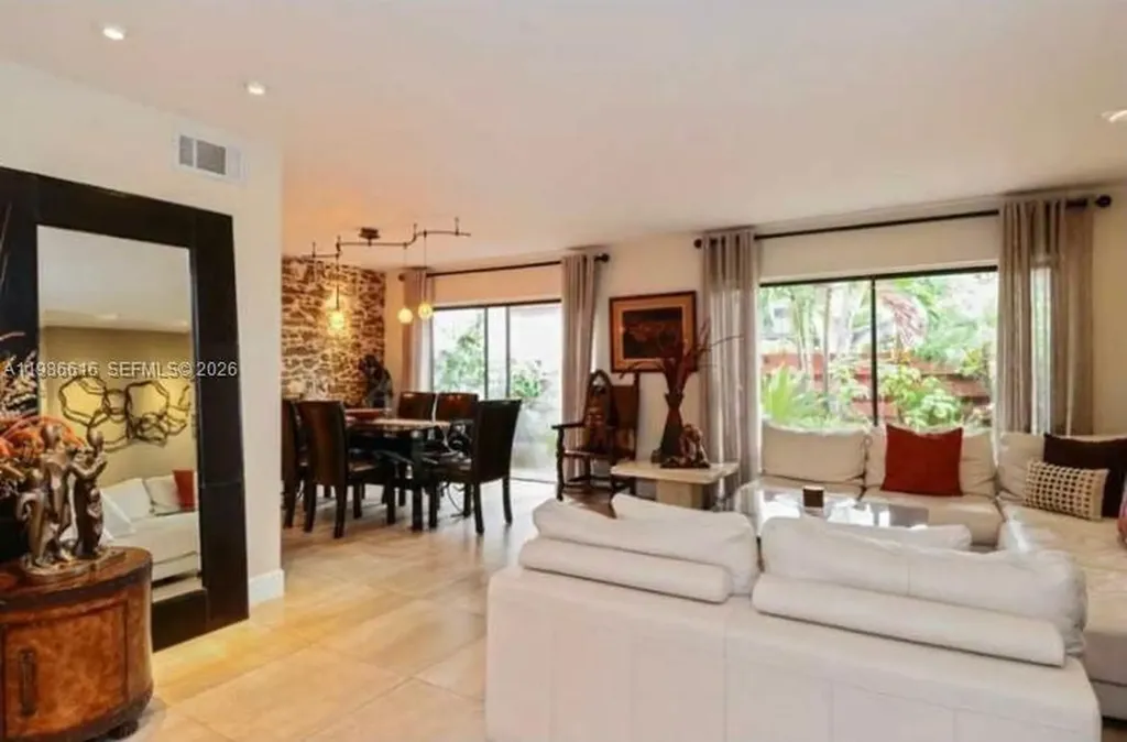 2991 Lakewood Lane Hollywood FL 33021