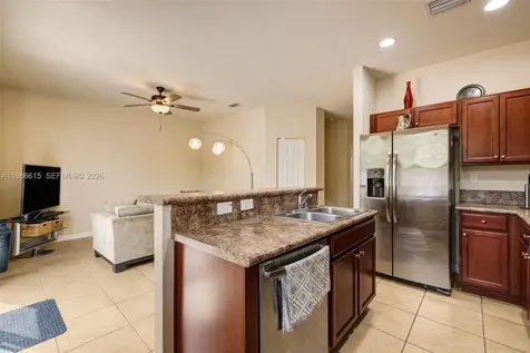 4233 SW 164th Court Miami FL 33185