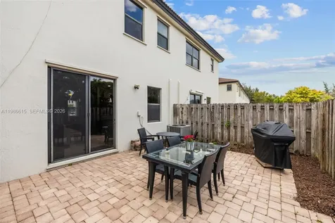 4233 SW 164th Court Miami FL 33185