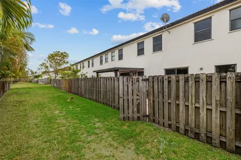4233 SW 164th Court Miami FL 33185