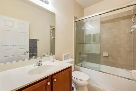 4233 SW 164th Court Miami FL 33185