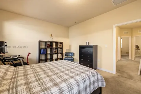 4233 SW 164th Court Miami FL 33185