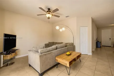 4233 SW 164th Court Miami FL 33185