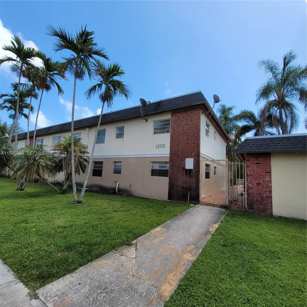 1370 NE 119th Street Miami FL 33161