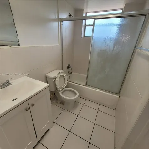 1370 NE 119th Street Miami FL 33161