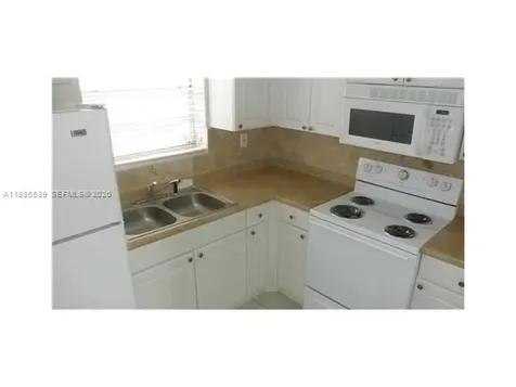 1370 NE 119th Street Miami FL 33161