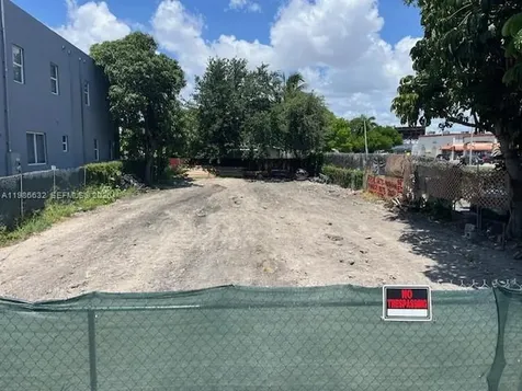 1976 NW 25th Avenue Miami FL 33125