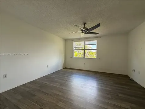 12619 NW 11th Place Sunrise FL 33323
