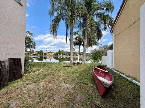12619 NW 11th Place Sunrise FL 33323