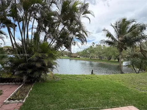 12619 NW 11th Place Sunrise FL 33323