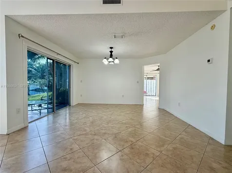 12619 NW 11th Place Sunrise FL 33323
