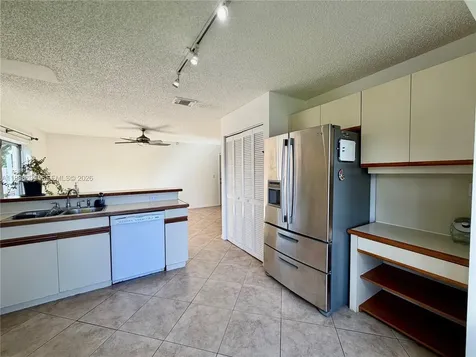 12619 NW 11th Place Sunrise FL 33323