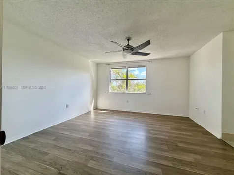 12619 NW 11th Place Sunrise FL 33323