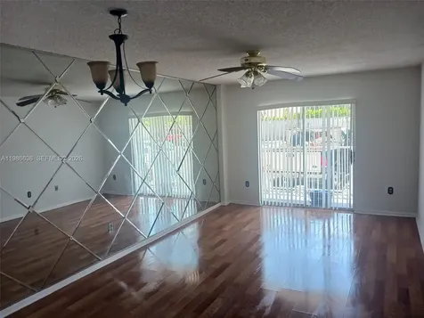 16465 NE 22nd Avenue North Miami Beach FL 33160