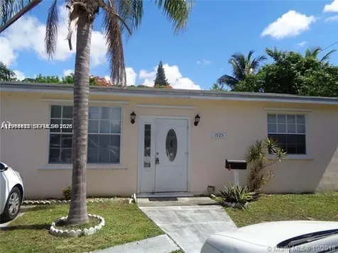 1925 Thomas Street Hollywood FL 33020