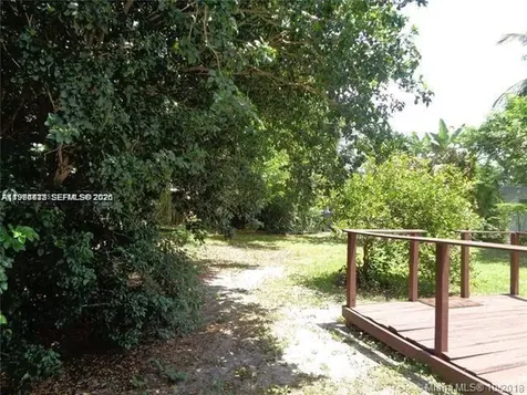 1925 Thomas Street Hollywood FL 33020