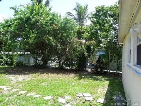 1925 Thomas Street Hollywood FL 33020