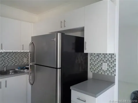 1925 Thomas Street Hollywood FL 33020