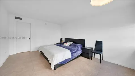 18041 Biscayne Boulevard Aventura FL 33160