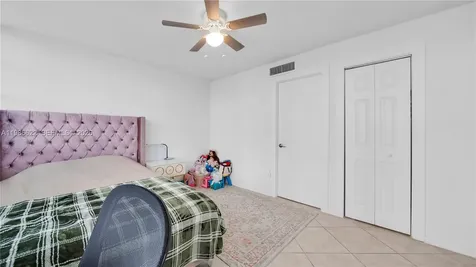 18041 Biscayne Boulevard Aventura FL 33160