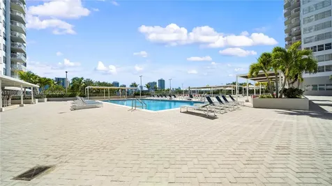 18041 Biscayne Boulevard Aventura FL 33160