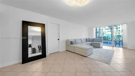 18041 Biscayne Boulevard Aventura FL 33160