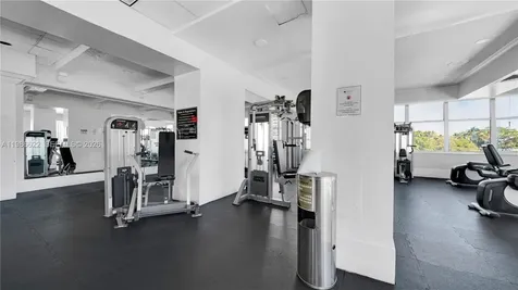 18041 Biscayne Boulevard Aventura FL 33160