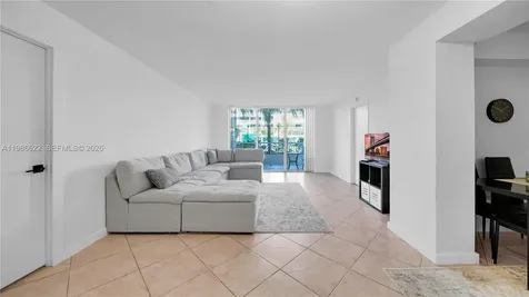 18041 Biscayne Boulevard Aventura FL 33160