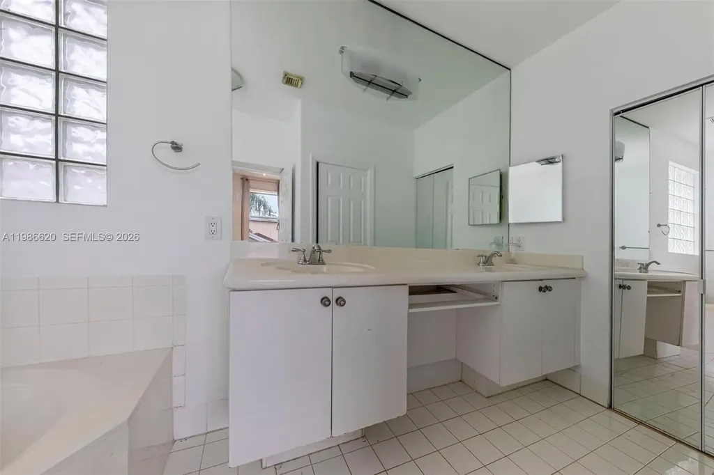 1104 Redwood Street Hollywood FL 33019
