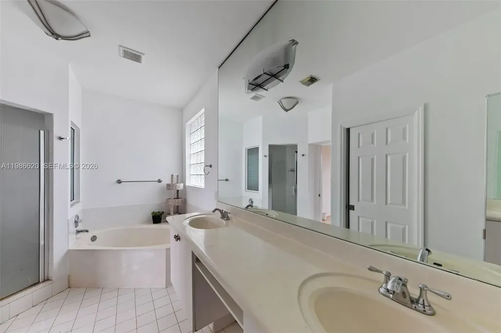 1104 Redwood Street Hollywood FL 33019