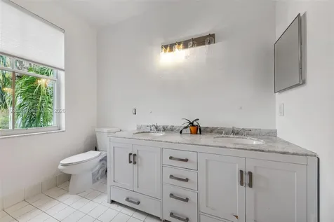 1104 Redwood Street Hollywood FL 33019