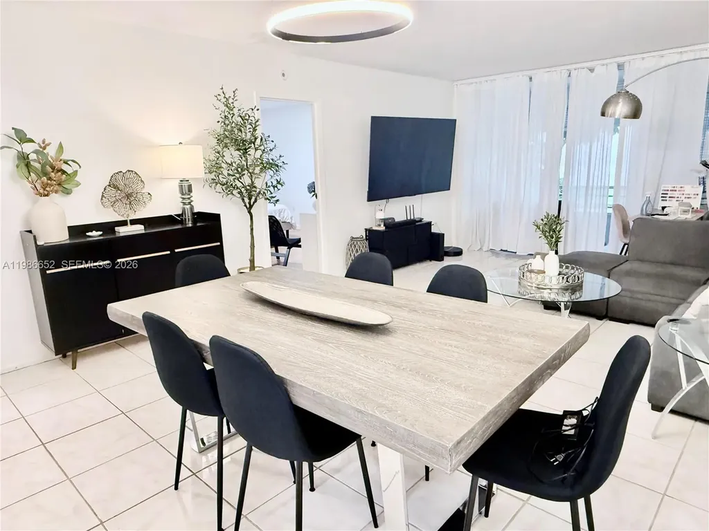 8321 Sands Point Boulevard Tamarac FL 33321