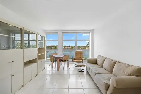 5055 Collins Avenue Miami Beach FL 33140