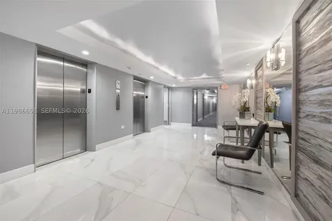 5055 Collins Avenue Miami Beach FL 33140