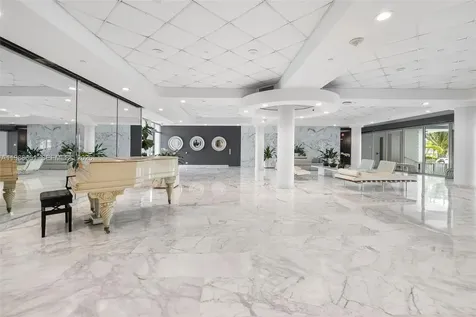 5055 Collins Avenue Miami Beach FL 33140