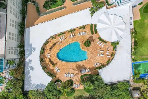 5055 Collins Avenue Miami Beach FL 33140